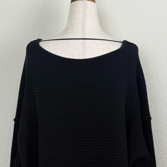 Free People La Brea Chunky Sweater Black Ribbed
Cuffed V-Neck Oversized - Picture 9 of 14
